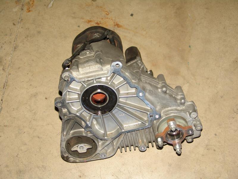 Purchase 07 08 09 10 BMW X3 TRANSFER CASE GEAR CASE GEARBOX ASSEMBLY AT 8523 in Rancho Cordova