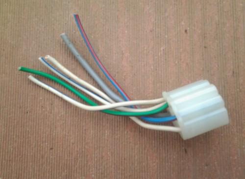 Volvo 240 90 91 92 93 harness / plug for head light on/off switch oem 1348517 