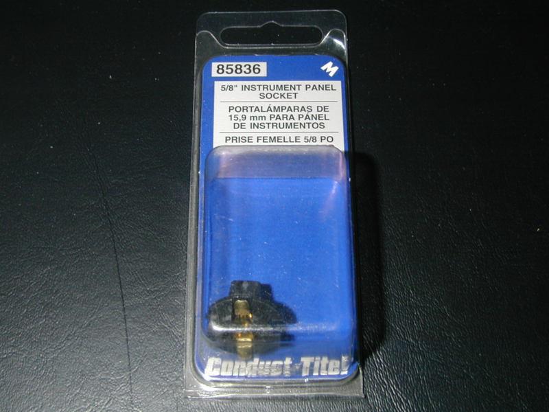 Conduct-tite 5/8" instrument panel socket #85836, brand new