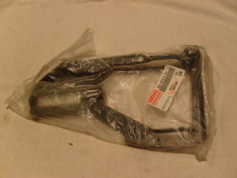Yamaha gp enticer suspension slider bracket new 8e3 47413 00