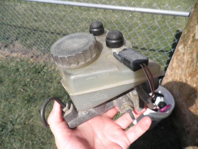 MERCEDES =BRAKE MASTER CYLINDER & RESERVOIR 300E/E2.8/2.6/E320 /300D/E3--D/4MAT, US $60.00, image 2