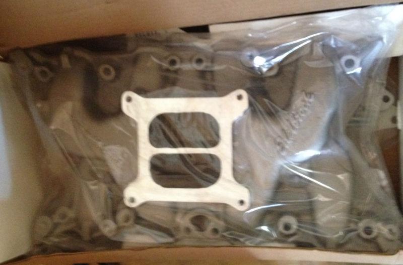 Ford 351 c cleveland edelbrock performer intake manifold # 2750