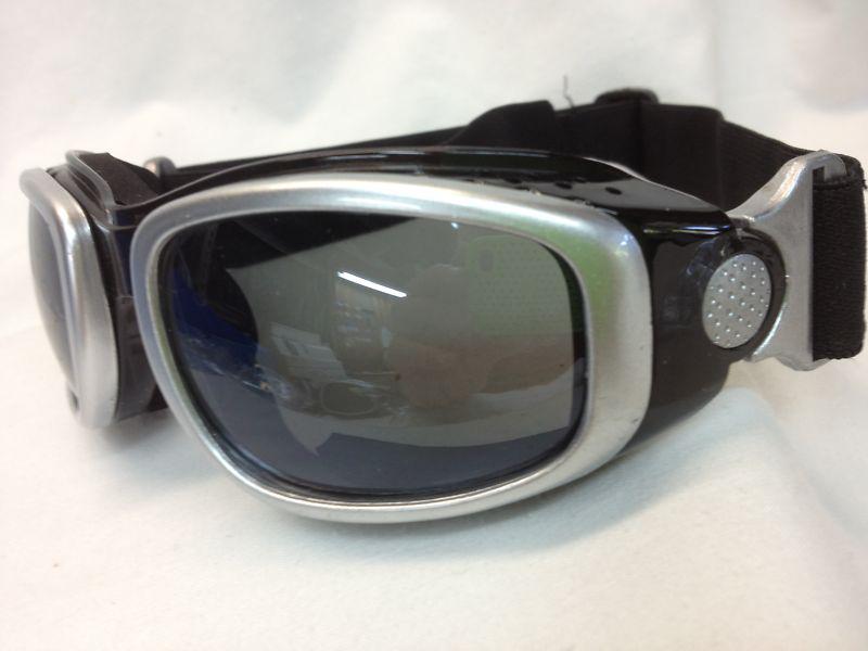 New padded motorcycle vented elastic strap adjustable great shape silver/black