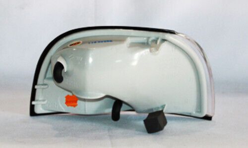 Parking / side marker light fits 1999-2000 nissan quest  tyc