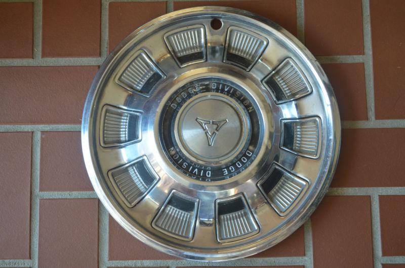 Dodge mopar 15" hubcap 1970s