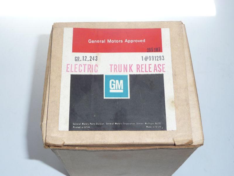 Cadillac eldorado 77 78 electric trunk lock release gm nos 991293