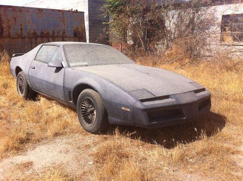 1985 pontiac firebird se knight rider car