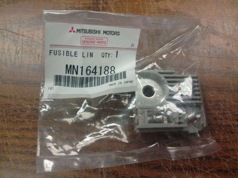 2004-2011 mitsubishi endeavor factory oem battery fusible link -part # mn164188