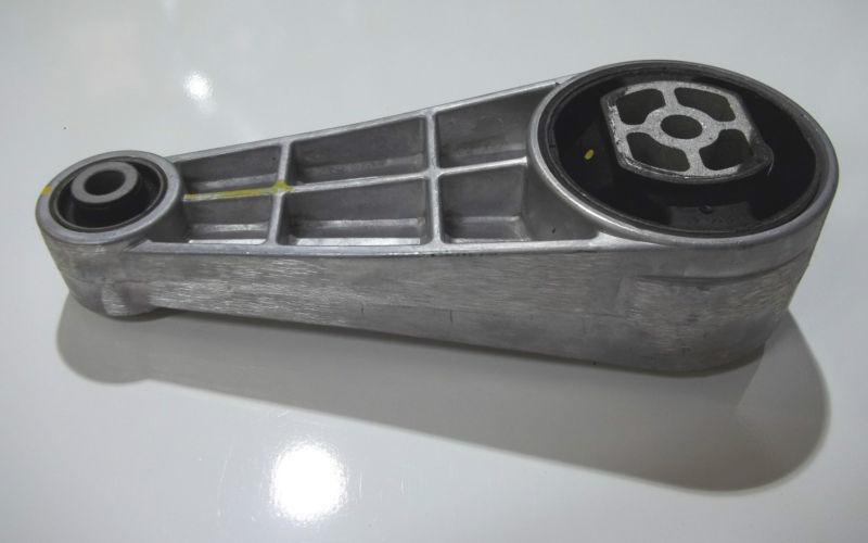 Suzuki forenza / reno rear engine mount / torque strut oem genuine suzuki