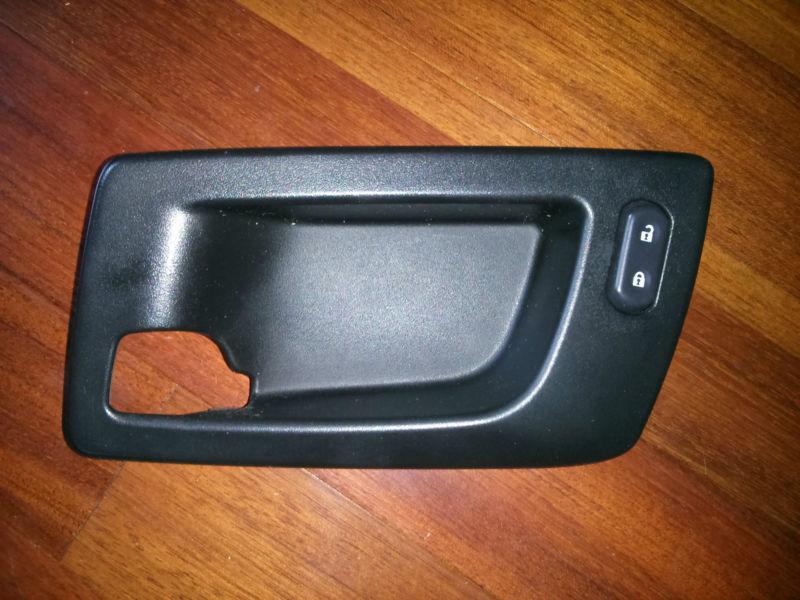 2004 cadillac srx driver door lock switch & trim piece