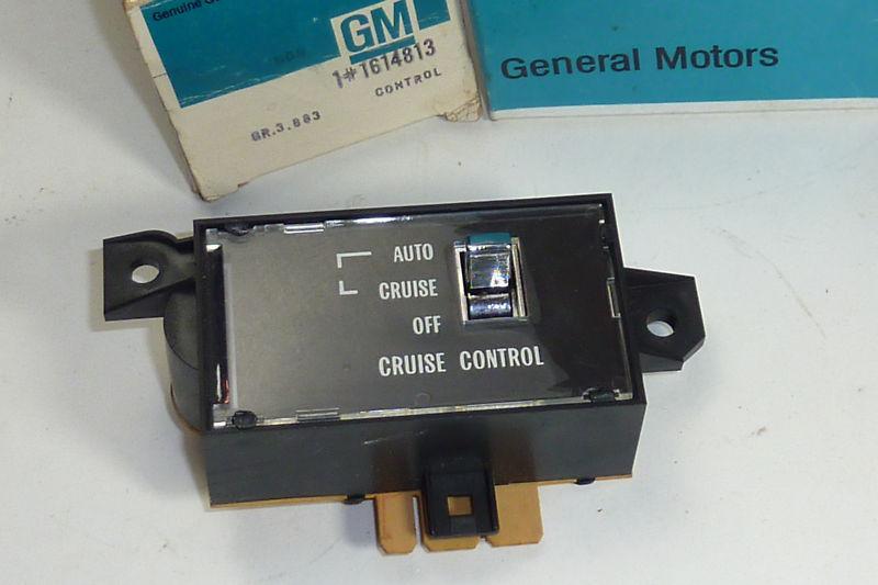 Nos oem deville fleetwood brougham cruise control dash switch original gm new