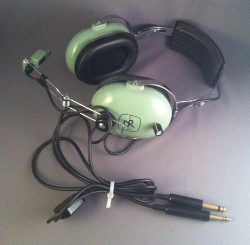 David clark h10-40 aviation pilots headset with m-4 microphone great condition