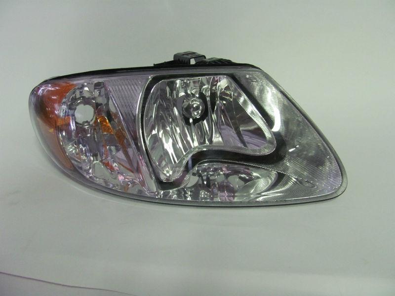 01 02 03 04 05 06 07 dodge caravan town and country oem right headlight nice!
