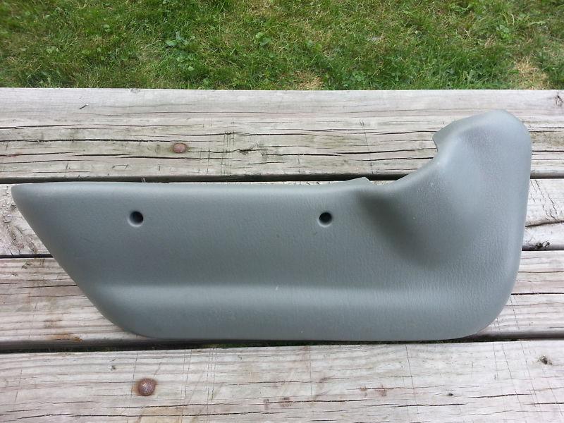 Caravan [96-00] passengers side lower/inner front seat trim green/light grey