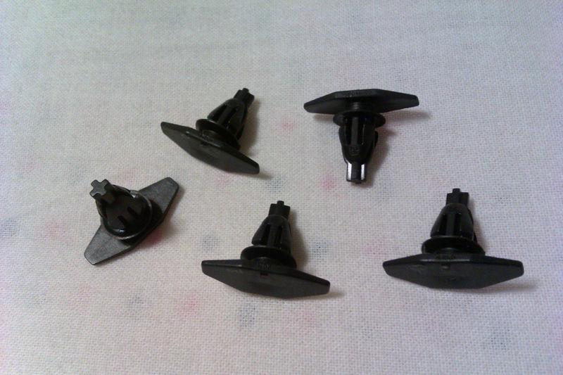 Buy PORSCHE DOOR SEAL CLIPS in Van Nuys, California, US, for US 5.00