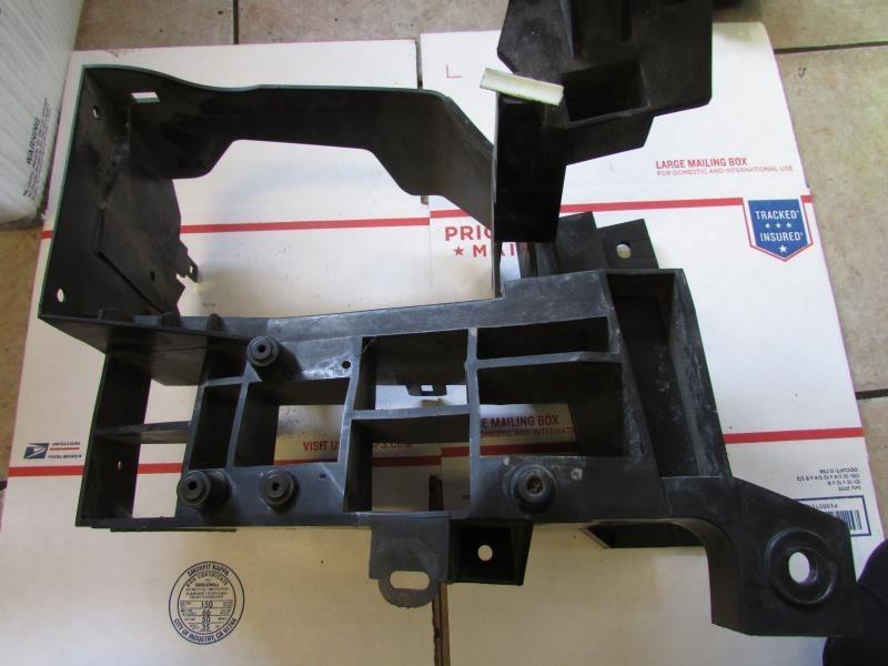 05 durango fuse box trim panel bezel  20396