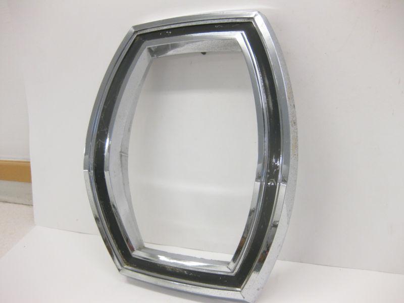 1965 FORD GALAXIE LTD TAIL LIGHT BEZEL BEZEL TRIM GOOD #C5AB UNRESTORED OEM , US $22.01, image 3