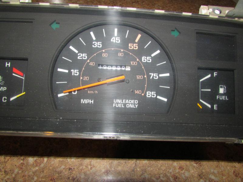 Find Toyota Hilux Pickup Truck 22R 22RE SPEEDOMETER GAUGE CLUSTER PANEL