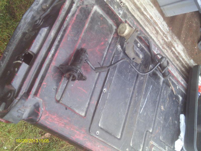 82-92 camaro firebird t-5 slave cylinder manual irocz z28 transam gta rs 