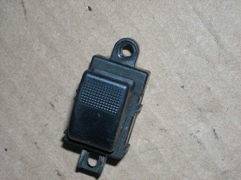 98 99 00 01 02 mazda 626 lx power window switch l/r