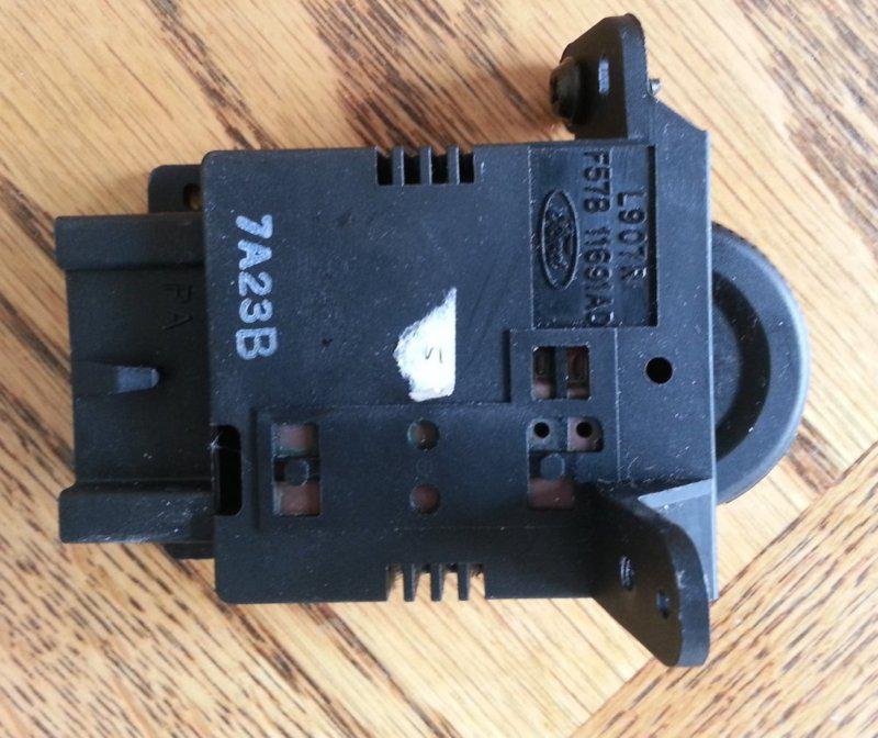 Find FORD EXPLORER RANGER DASH LIGHT DIMMER SWITCH F57B 11691AD 9597 in Reno, Nevada, US, for