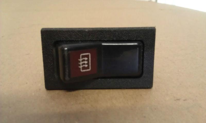 Volvo 200 series rear window defrost switch 1324679