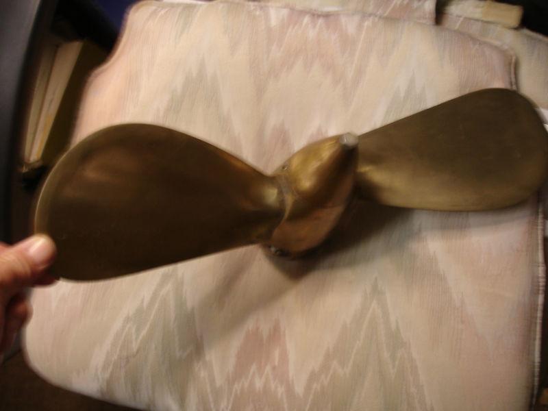 Sailboats martek feathering propeller used##