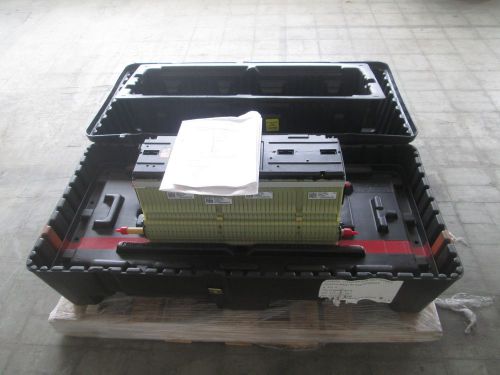 2014 chevy volt battery oem 23103865 90 cell li-ion w/ shipping case