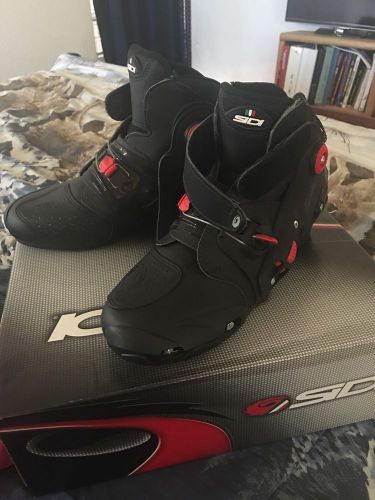 Sidi streetburner size 7.5 us, excellent condition