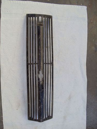 1940 ford std car &amp; 1940 1941 pickup - nos grille center piece new original part