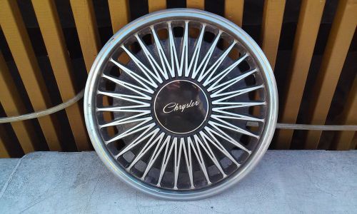 Chrysler new yorker/le baron hub cap 14 inch 1991,1992,1993,1994