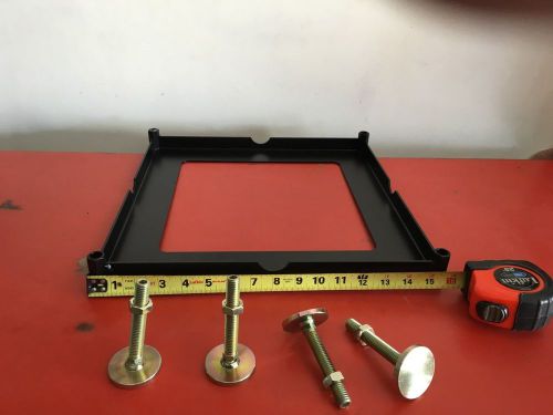 Scale levelers