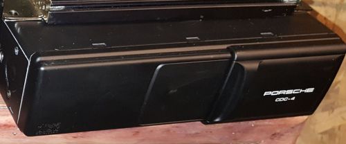 2003 - 2005  porsche cayenne s 955 6 disc cd changer cdc4 + magazine