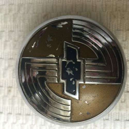 Vintage 30&#034;s chevrolet horn button