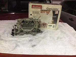 Carburetor edelbrock 1409 marine, 600 cfm