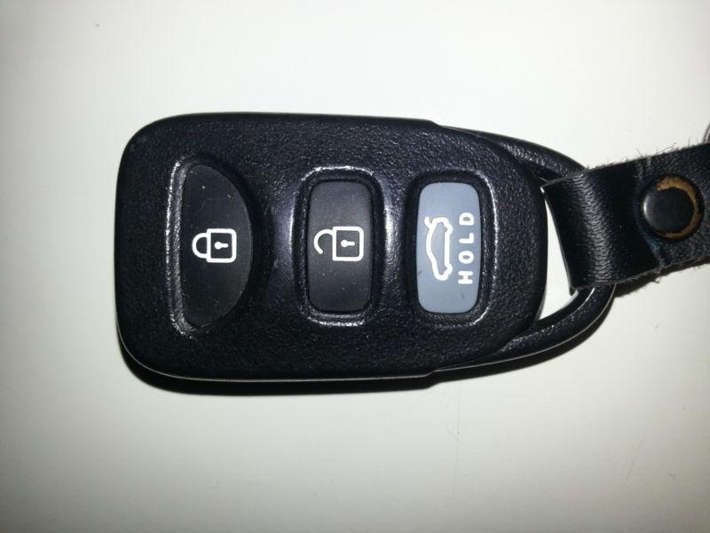 Oem kia remote keyless entry key fob pinha-t008