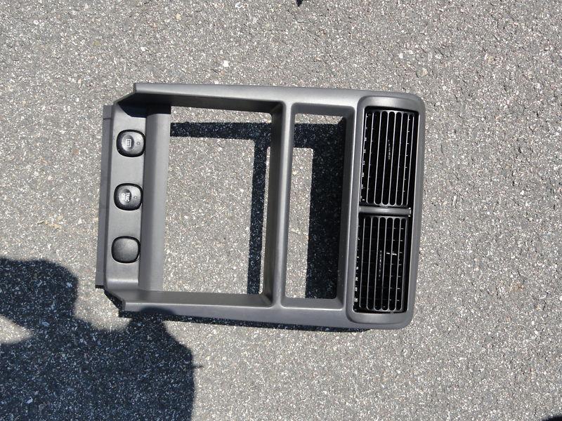 Ford mustang center radio dash bezel trim vent air control cover 99-04 dark grey