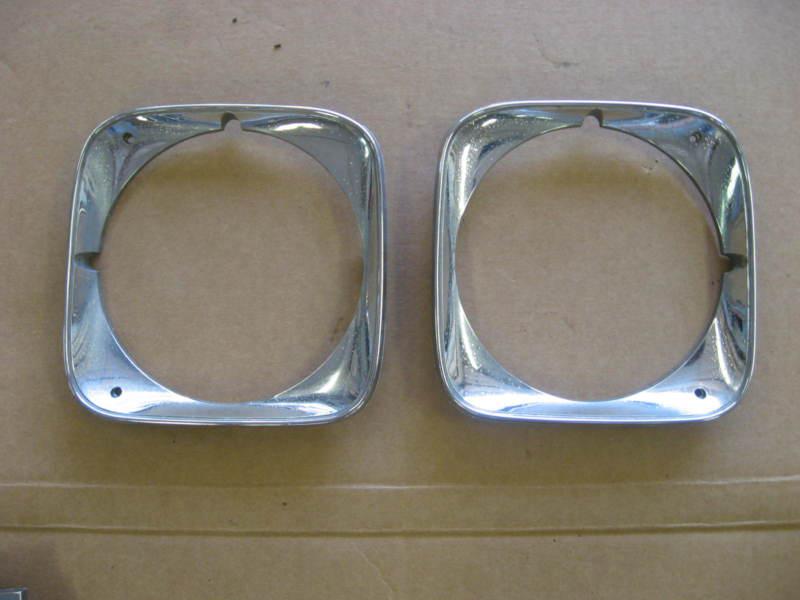 1971 71 chevelle elcamino headlight bezels - pair original