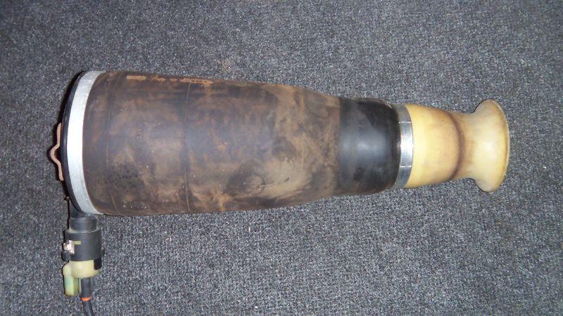 2005 mercury grand marquis rearair suspension