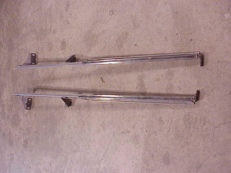 53 54 55 FORD PICKUP DOOR VENT WINDOW GLASS DIVIDERSCHANNEL BAR BRACKET RT FRT, US $35.00, image 3