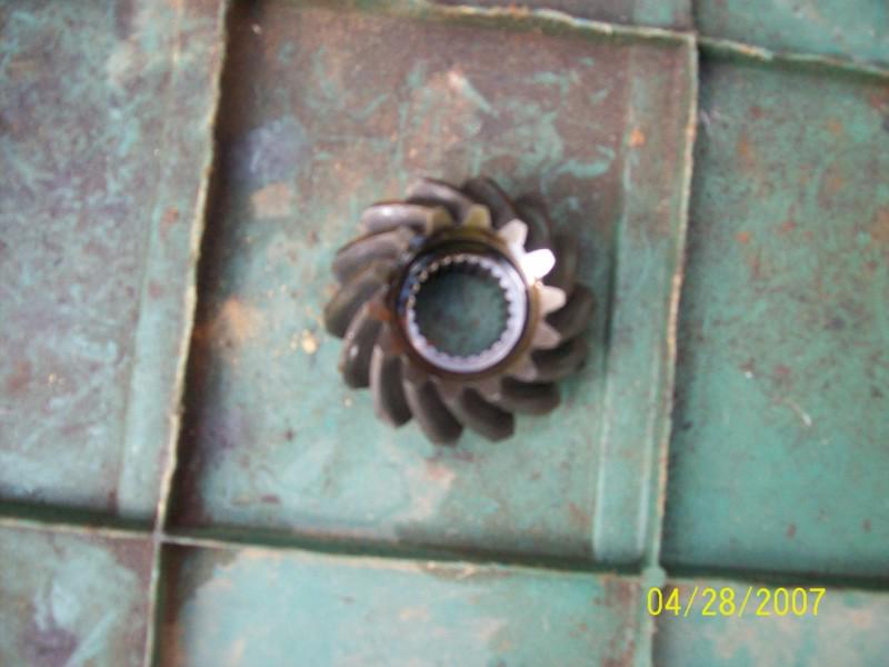 1997 kawasaki prairie 400 4wd transfer case middle bevel gear