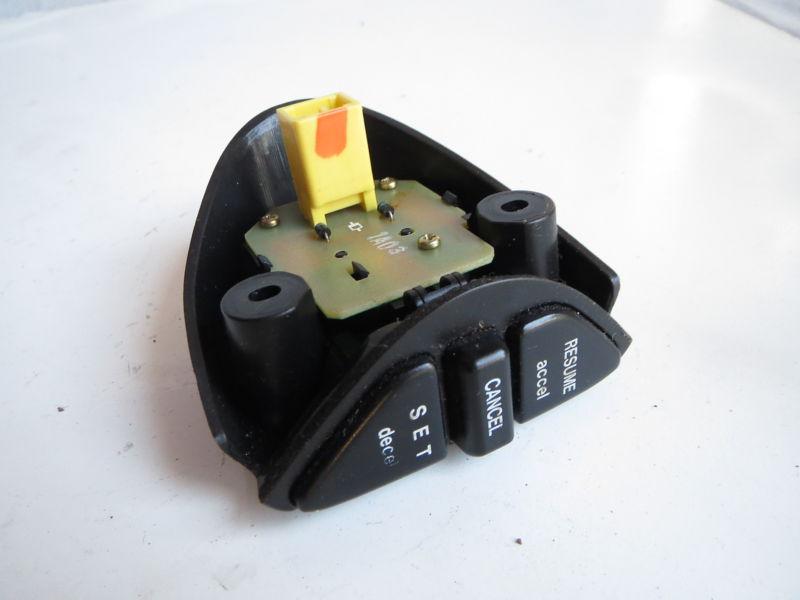99 01 acura tl 3.2 steering wheel cruise control switch button b28