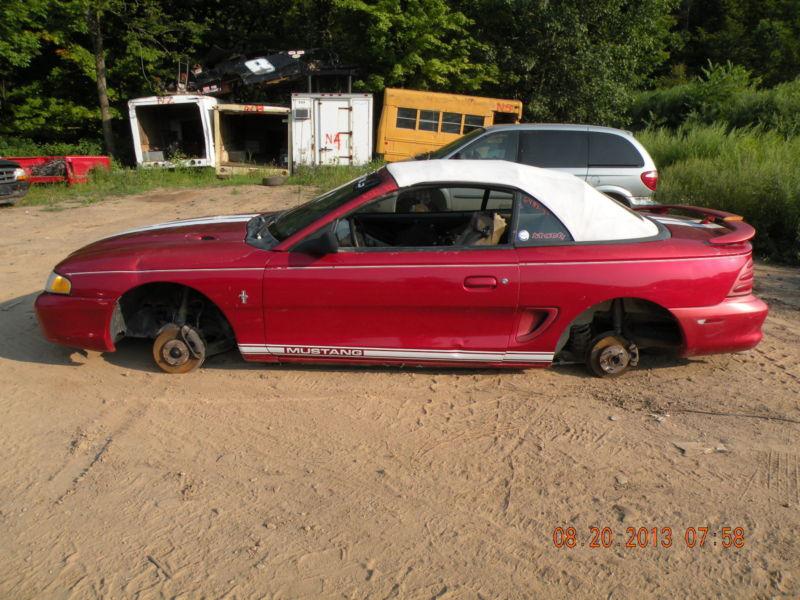 94 ford mustang fuel rail with injectors/loaded rail 195310