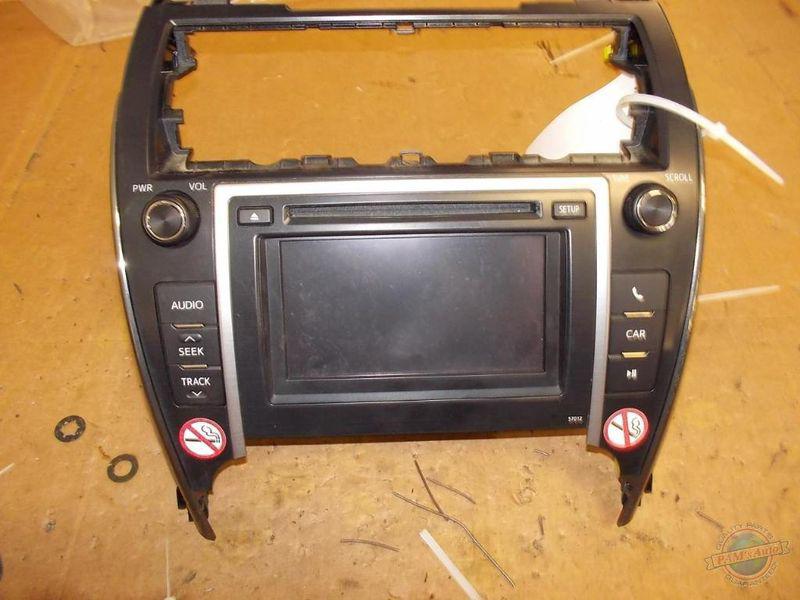 Info screen camry 1216221 12 am-fm-cd w-display and bezel 57012