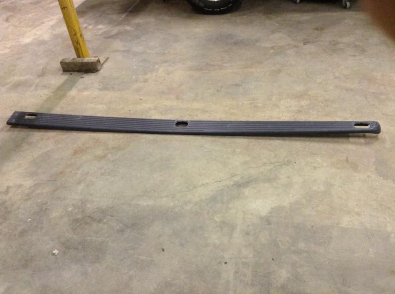 99-12 ford f250 f350 8' long bed left driver bed rail black plastic cap b54 