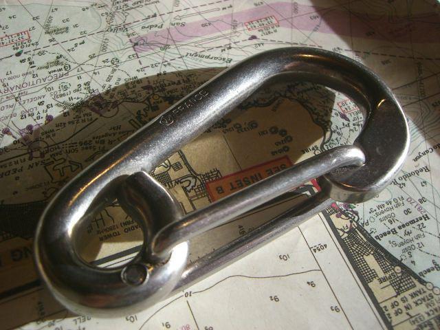 Wichard asymmetrical snap hook carabiner