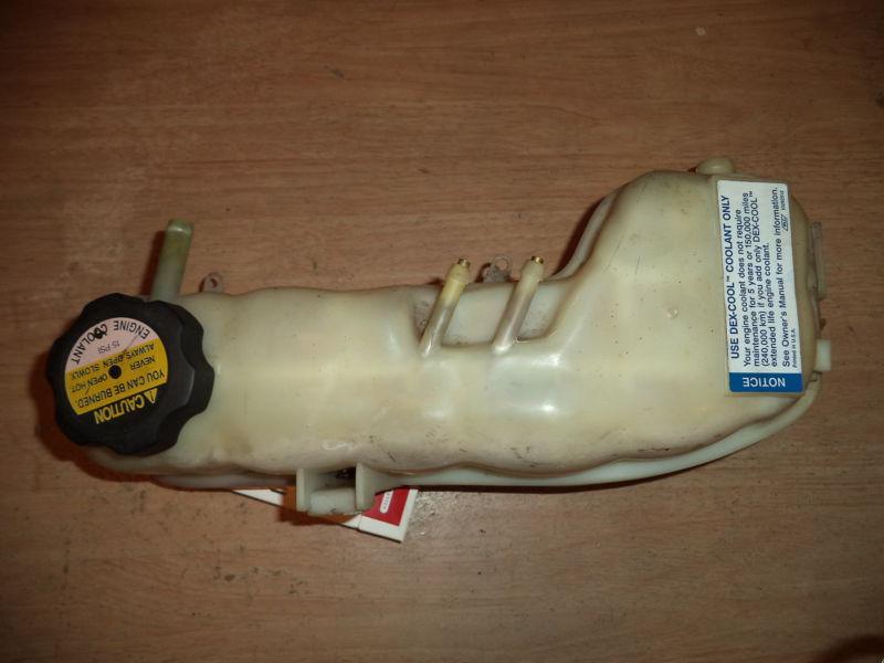 Sell 99-04 Oldsmobile Alero Pontiac Grand Am radiator overflow bottle