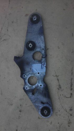 Arctic cat 04 firecat 700 efi engine bracket f5 f6 f7 sabercat motor mount 2004