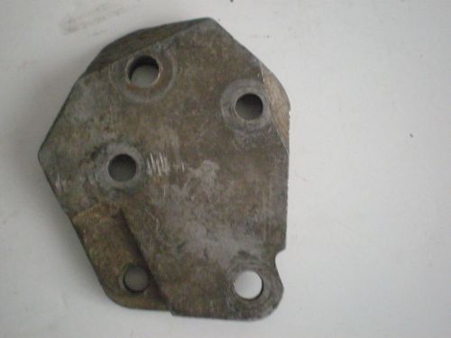 Hurst 4 speed gto/camaro mounting bracket #2223 muncie/t10