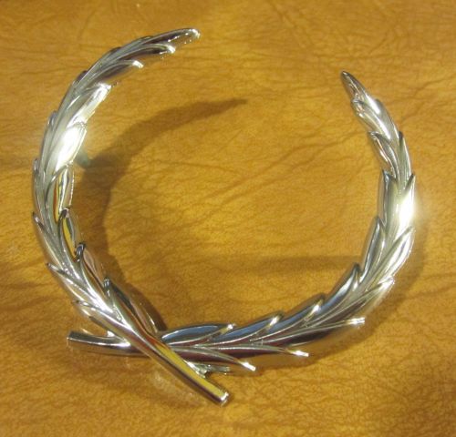 1971-1976 nos new cadillac trunk lid lock wreath eldorado deville fleetwood wow!